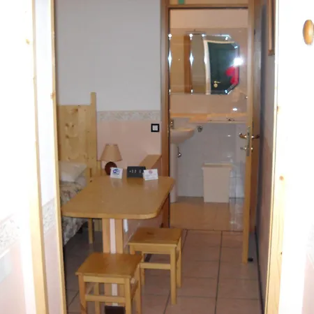 Hope Bed & Breakfast 3*