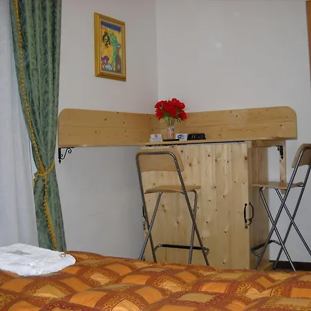 Hope Bed & Breakfast 3*