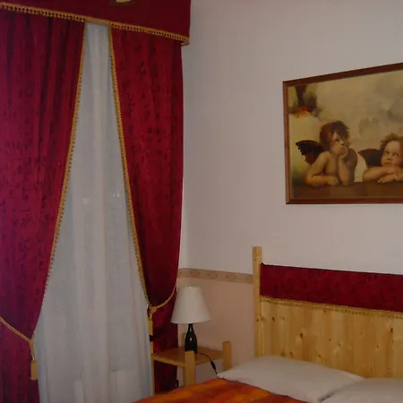 Hope Bed & Breakfast 2*